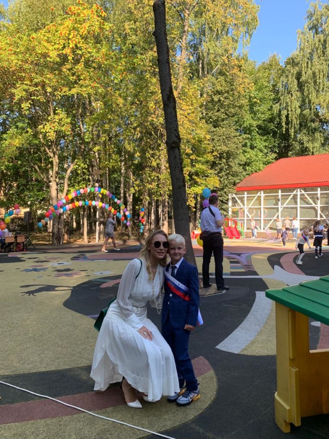 Благотворитель Екатерина Смольникова с сыном Сашей Смольниковым