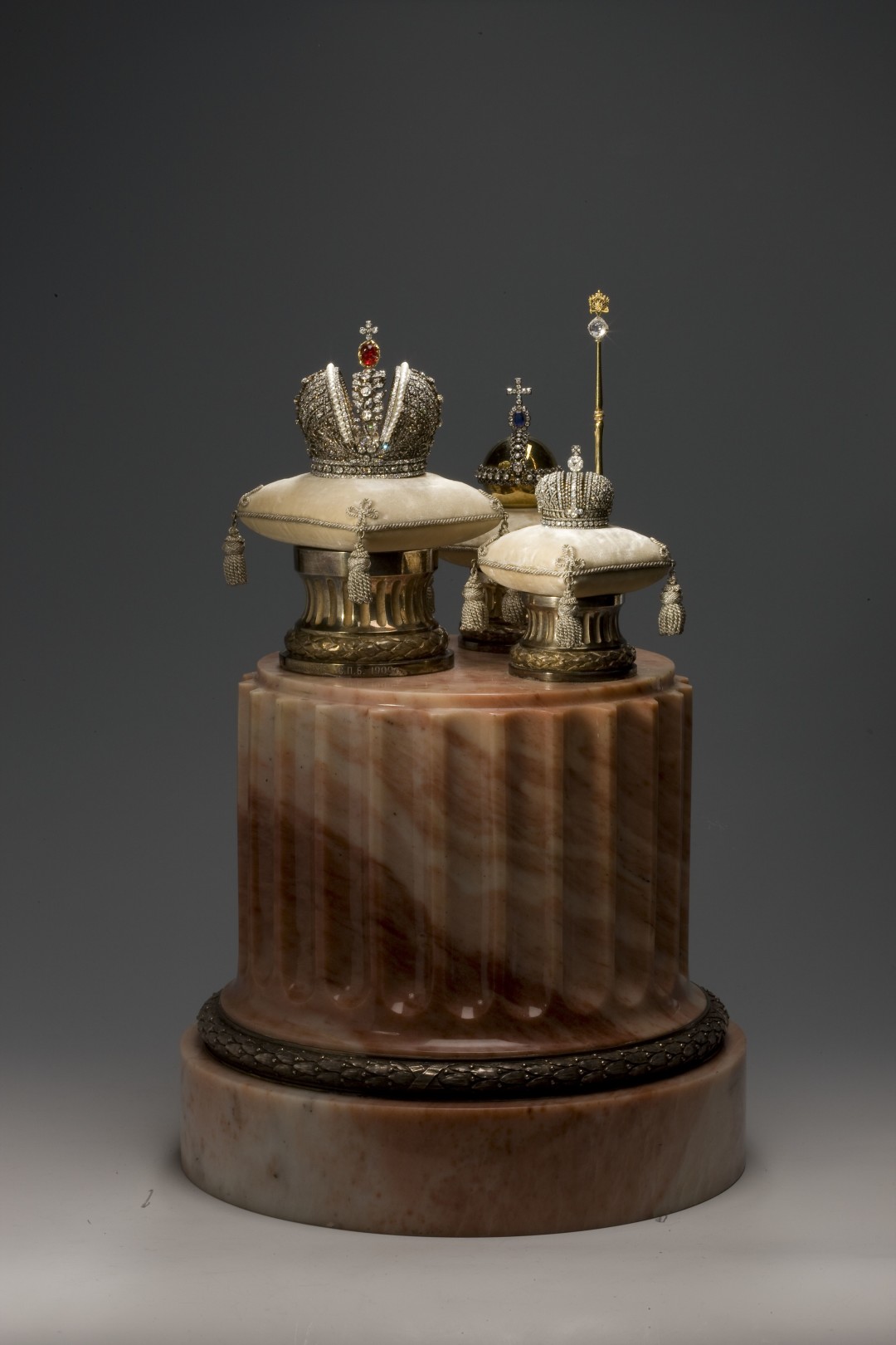 Миниатюрная копия императорских регалий. Санкт-Петербург, 1900 г. Фирма К.Фаберже, мастерская Ю. Раппопорта