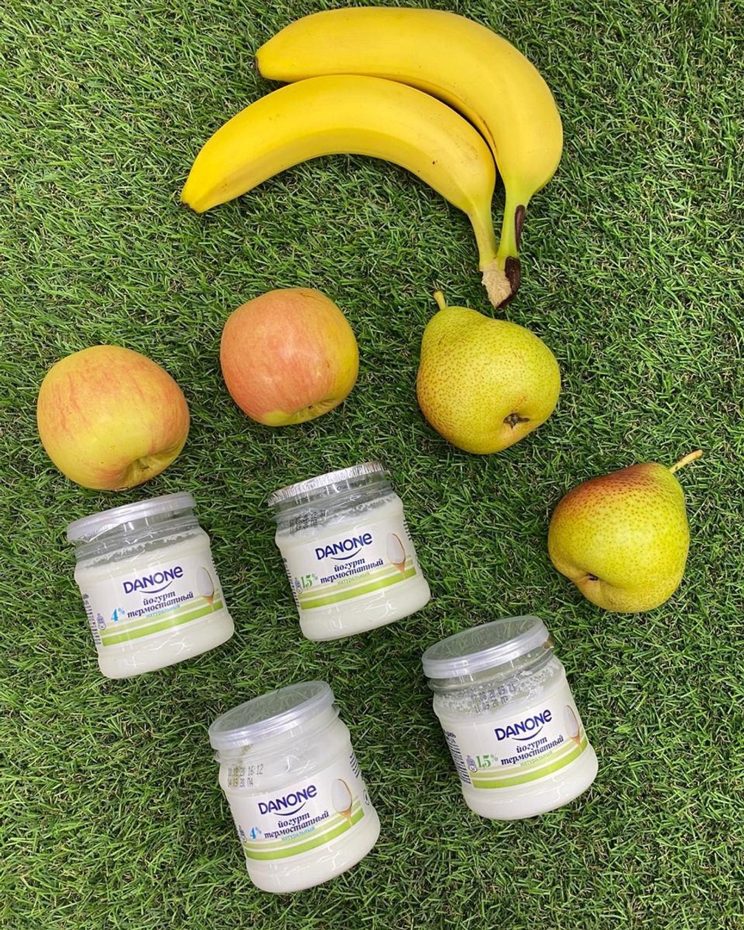 Молочные продукты и фрукты для здорового перекуса и восстановления сил после тренировки