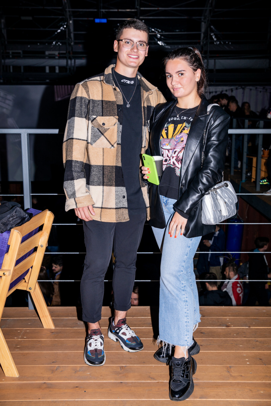 Илья и Катя. На Илье: кофта Heron Preston, рубашка The Sting, цепочка Atolyestone. На Кате: пиджак Zara, толстовка Pinko