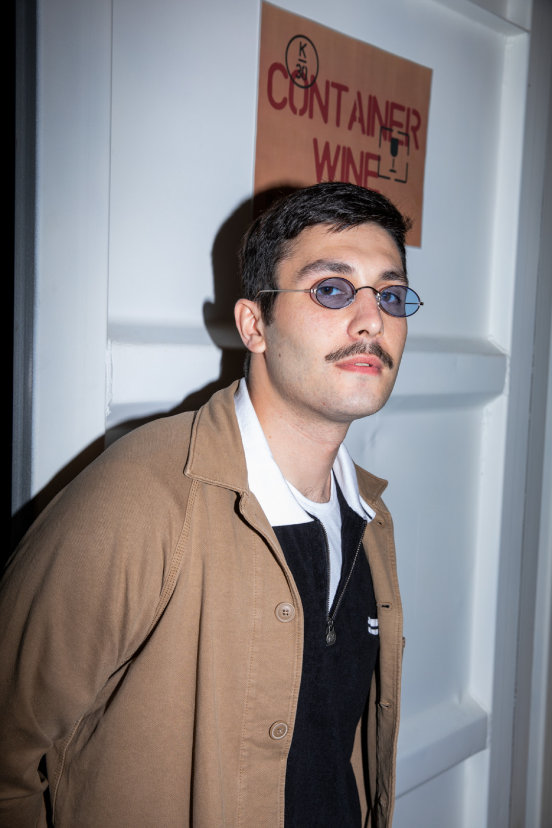 На Владе: очки ноунейм