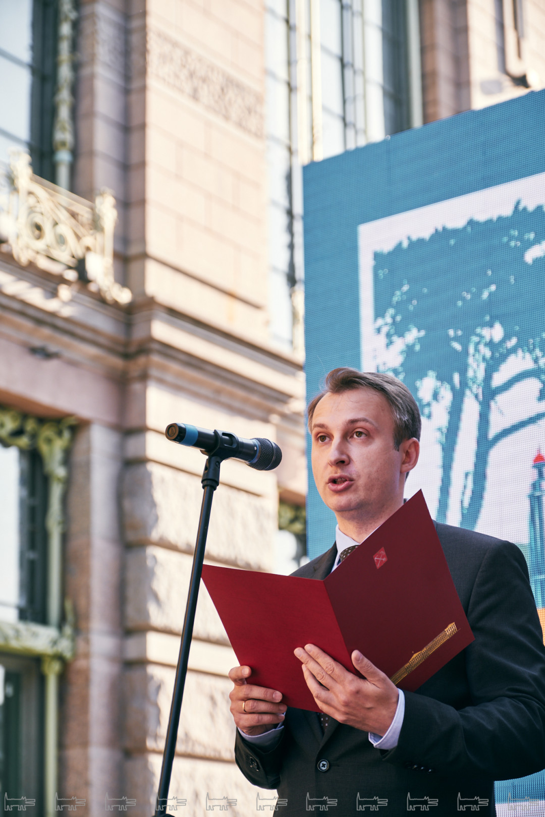 Алексей Аверьянов