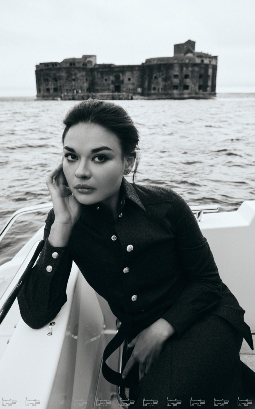 Платье Cеline (ДЛТ), cерьги TOUS