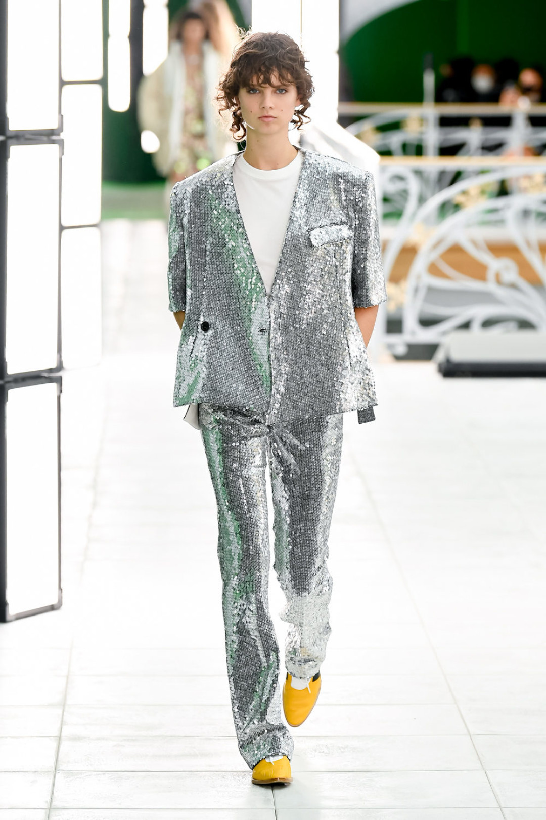 Louis Vuitton весна-лето 2021