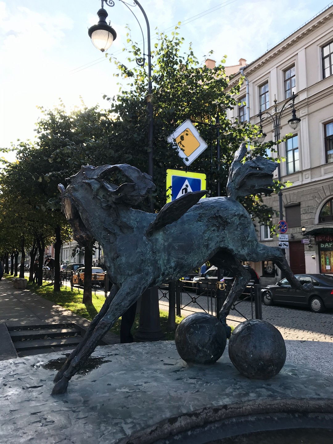 Пегасы на большой конюшне и необычные памятники в Петербурге. Часть 6