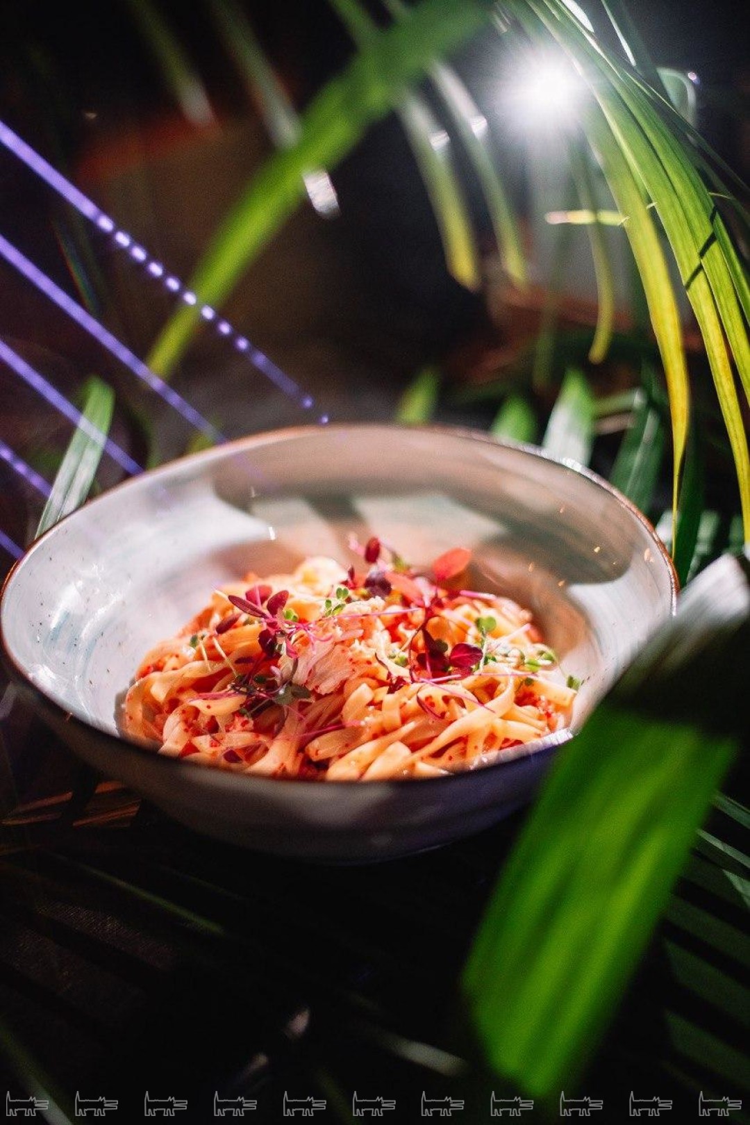 Паста с Камчатским крабом и икрой тобико, 450 руб