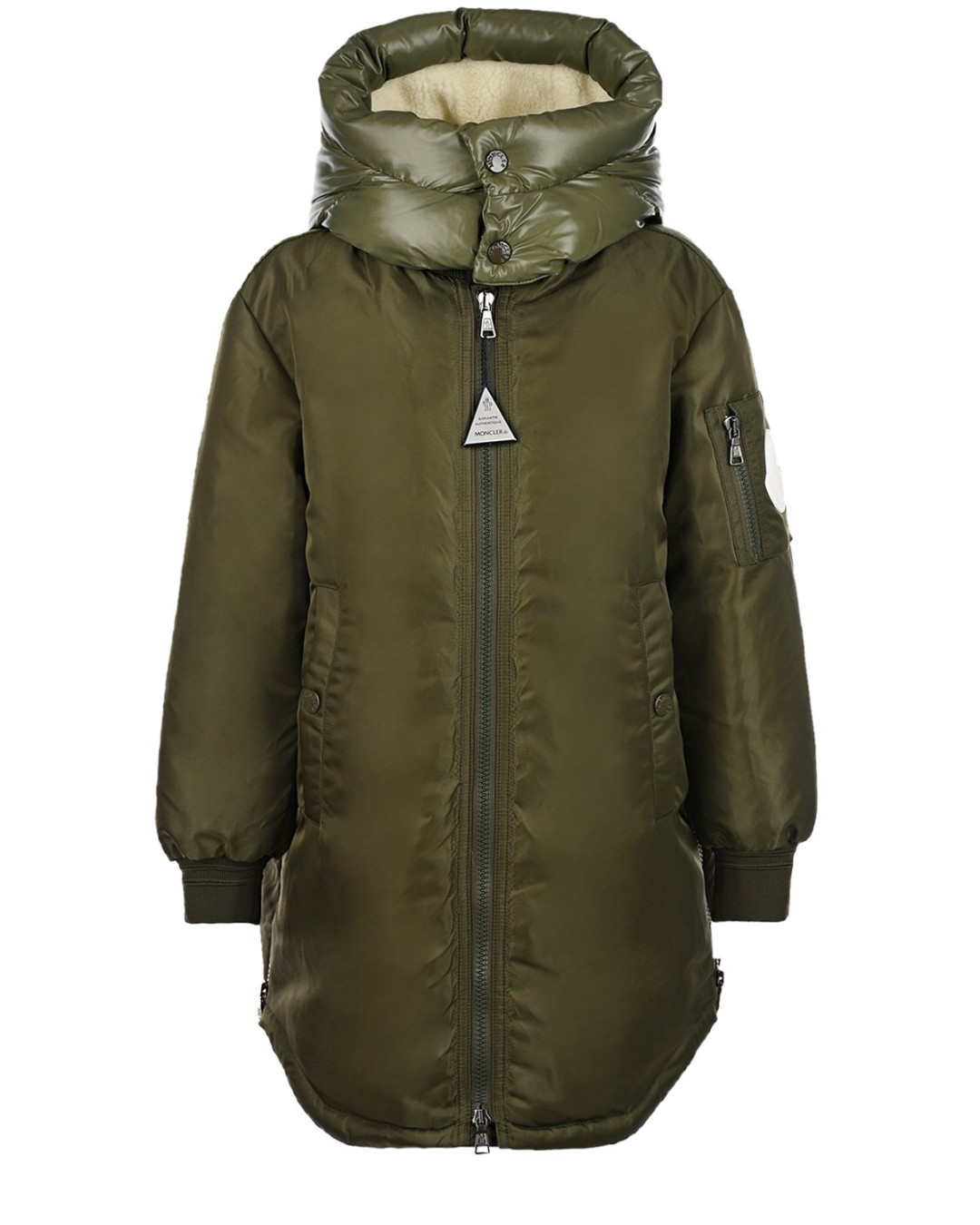 Moncler, 66 000 руб.