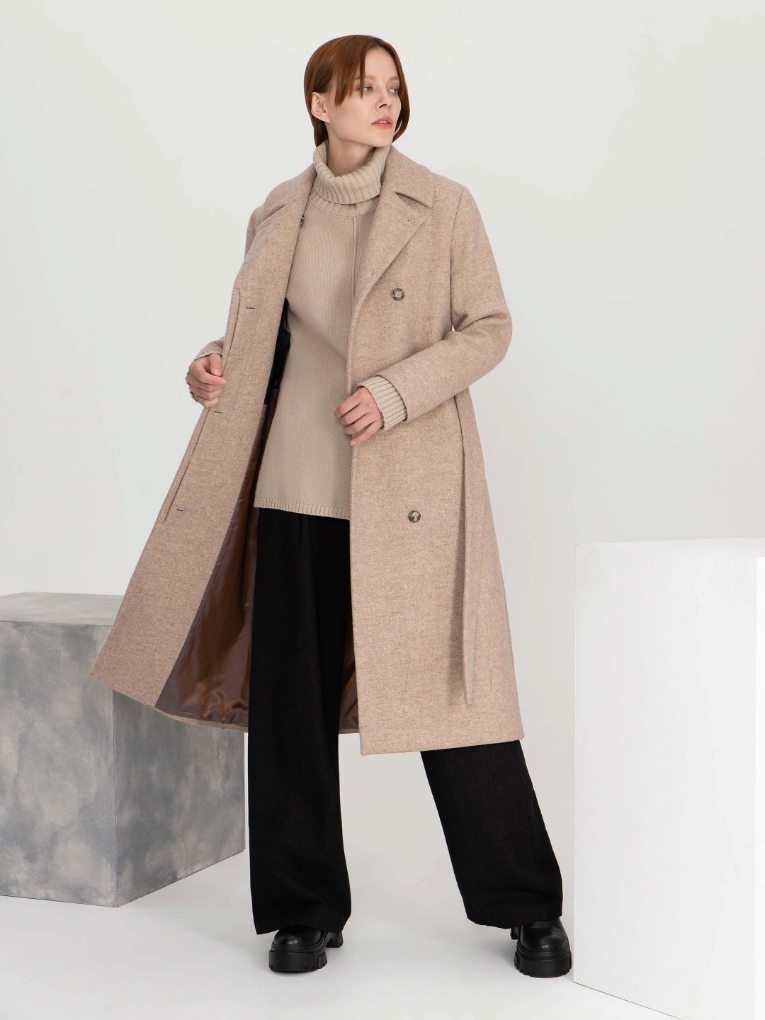 UrbanTiger, «Охта Молл», Брантовская дор., 3, «У красного моста», наб. реки Мойки, 73, 14 990 руб.