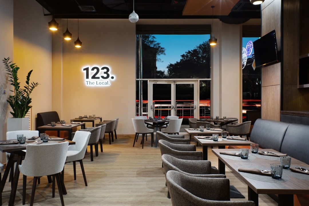 Ресторан "The Local"