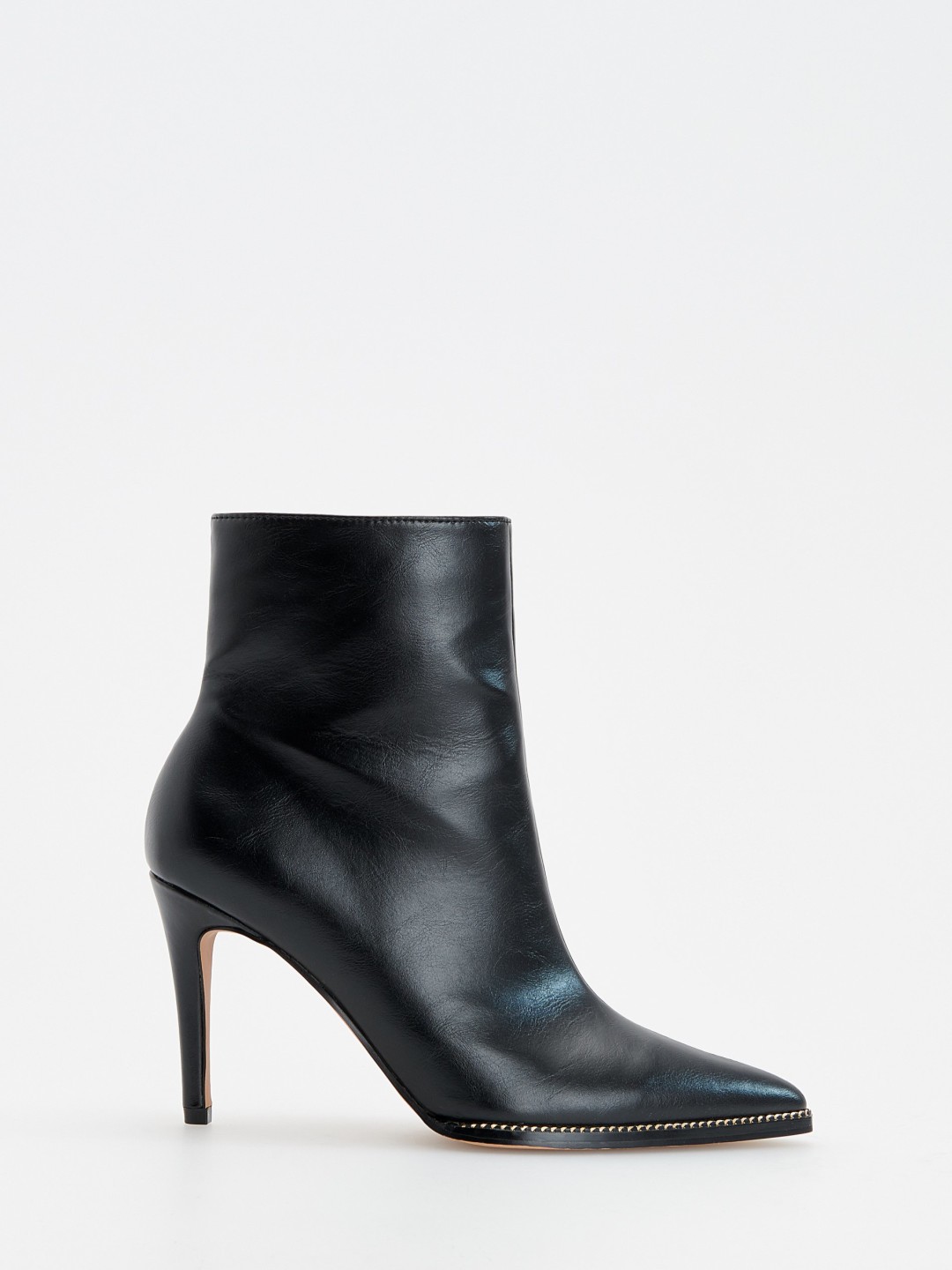 Ботильоны RESERVED