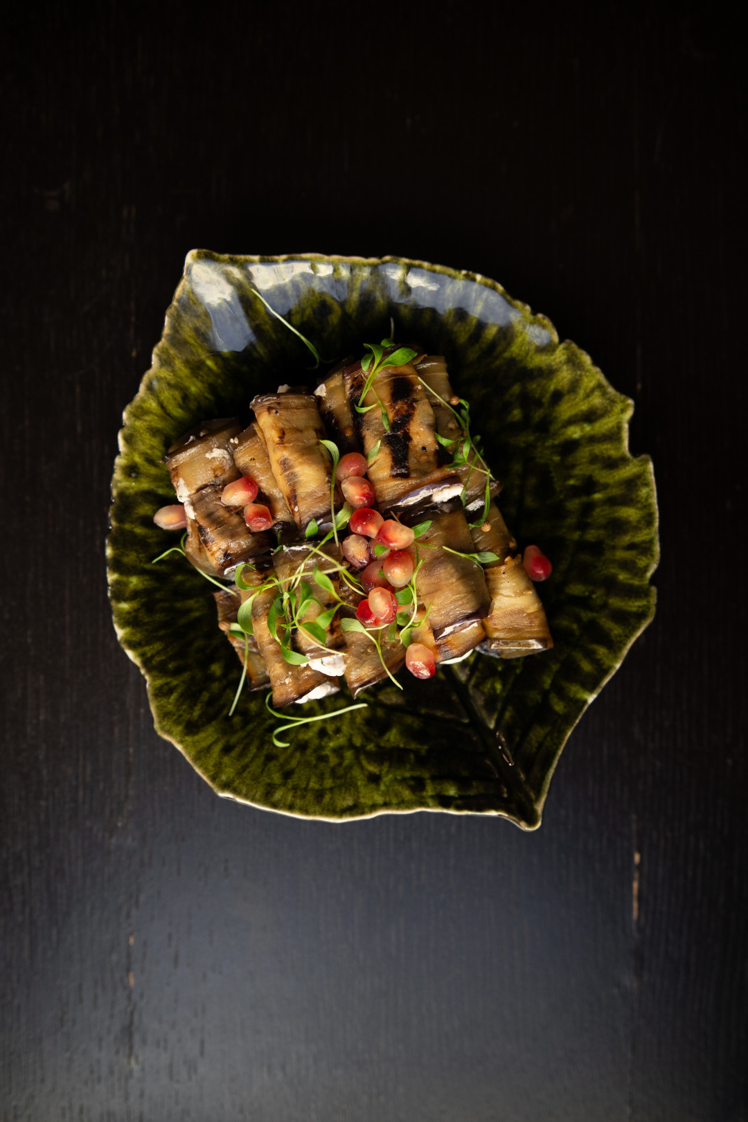 Рулетики из баклажанов с кремом из сыра и грецкого ореха