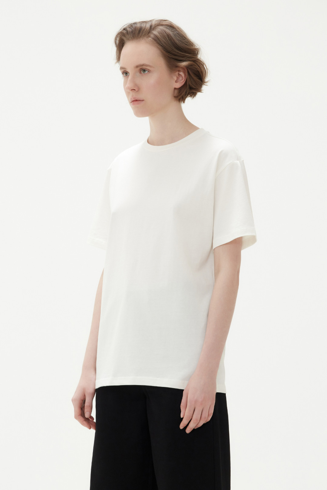 Футболка SHU, Литейный пр., 61, 990 руб.