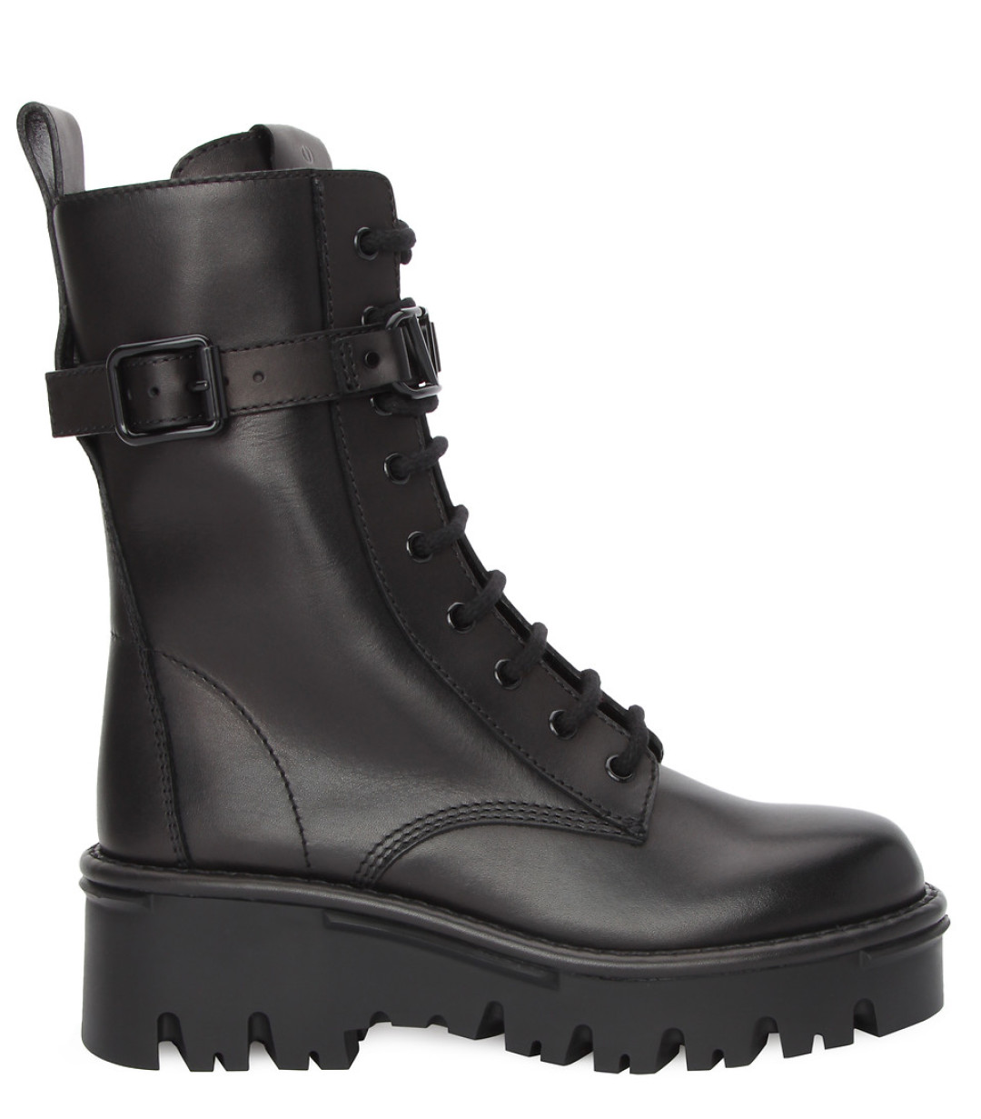 Ботинки Valentino Garavani, Babochka, Невский пр., 153, 106 000 руб.