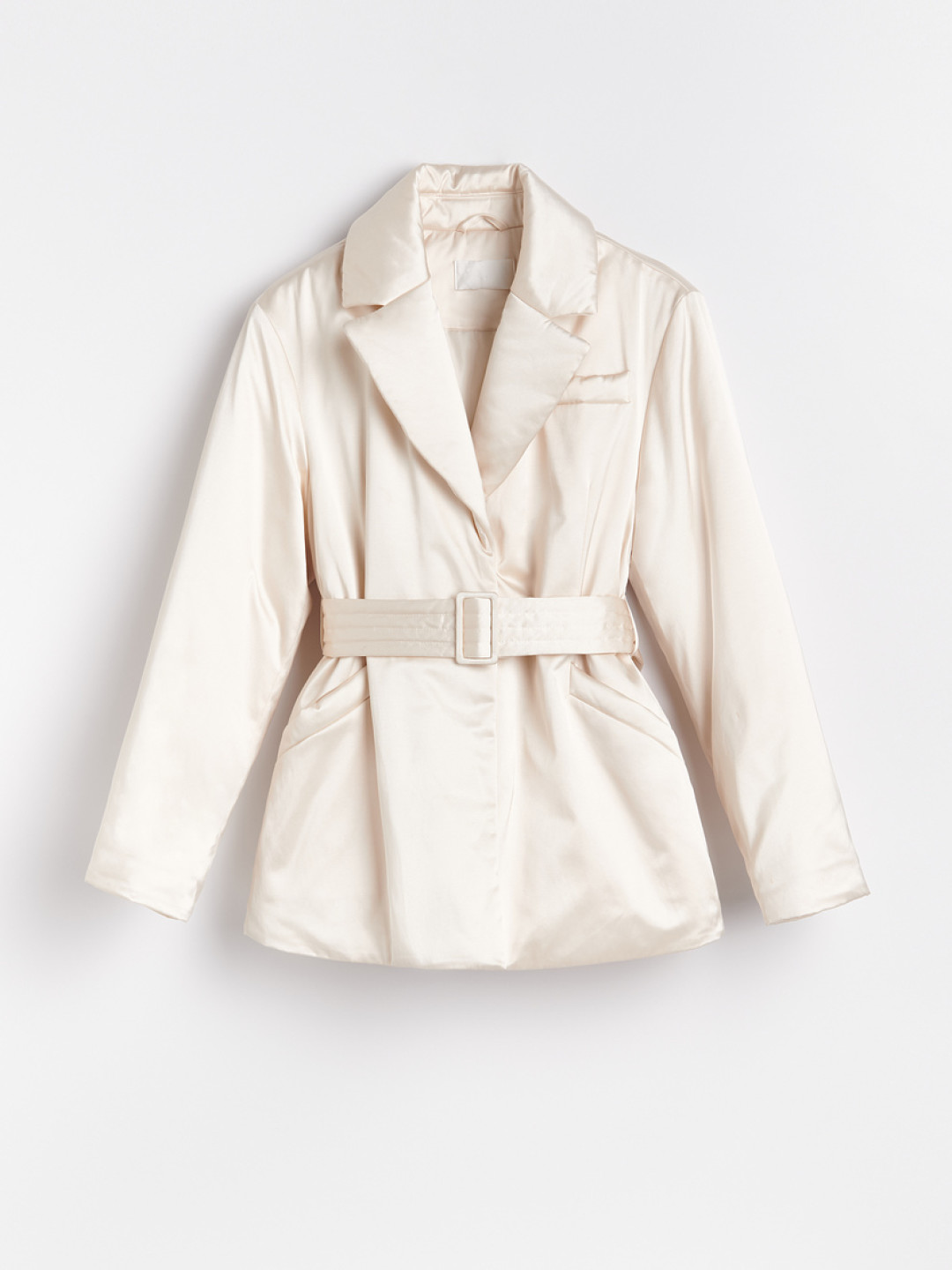 Куртка, 7999 руб.