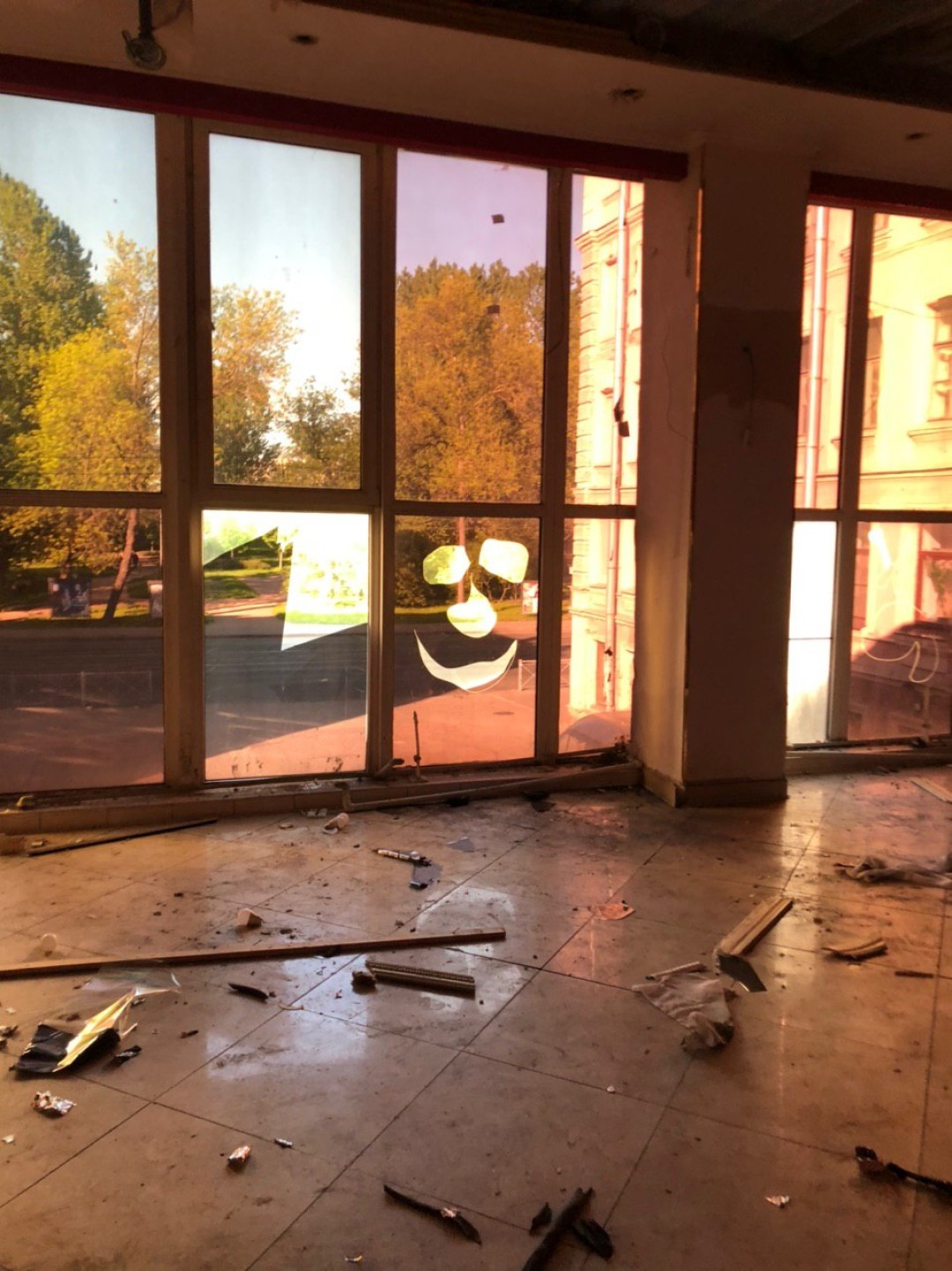 Невский рынок до его «открытия» стрит-артистами. фото: Асим