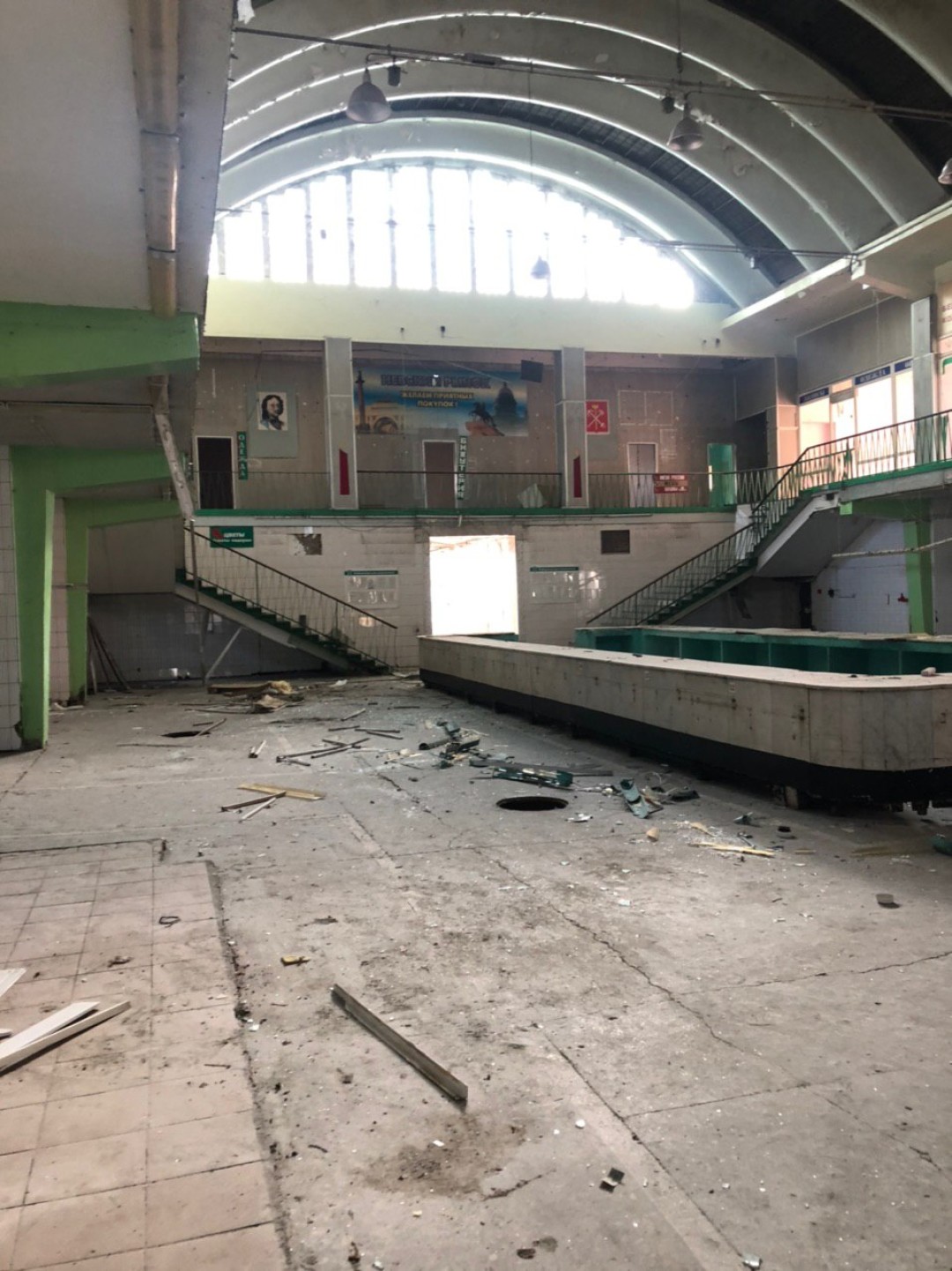 Невский рынок до его «открытия» стрит-артистами. фото: Асим