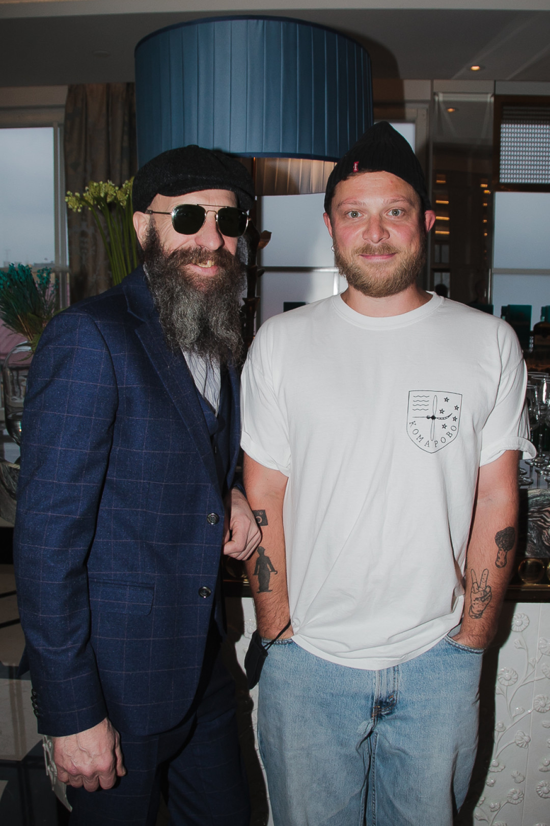 Радомэс Анискин, Виктор Бочаров