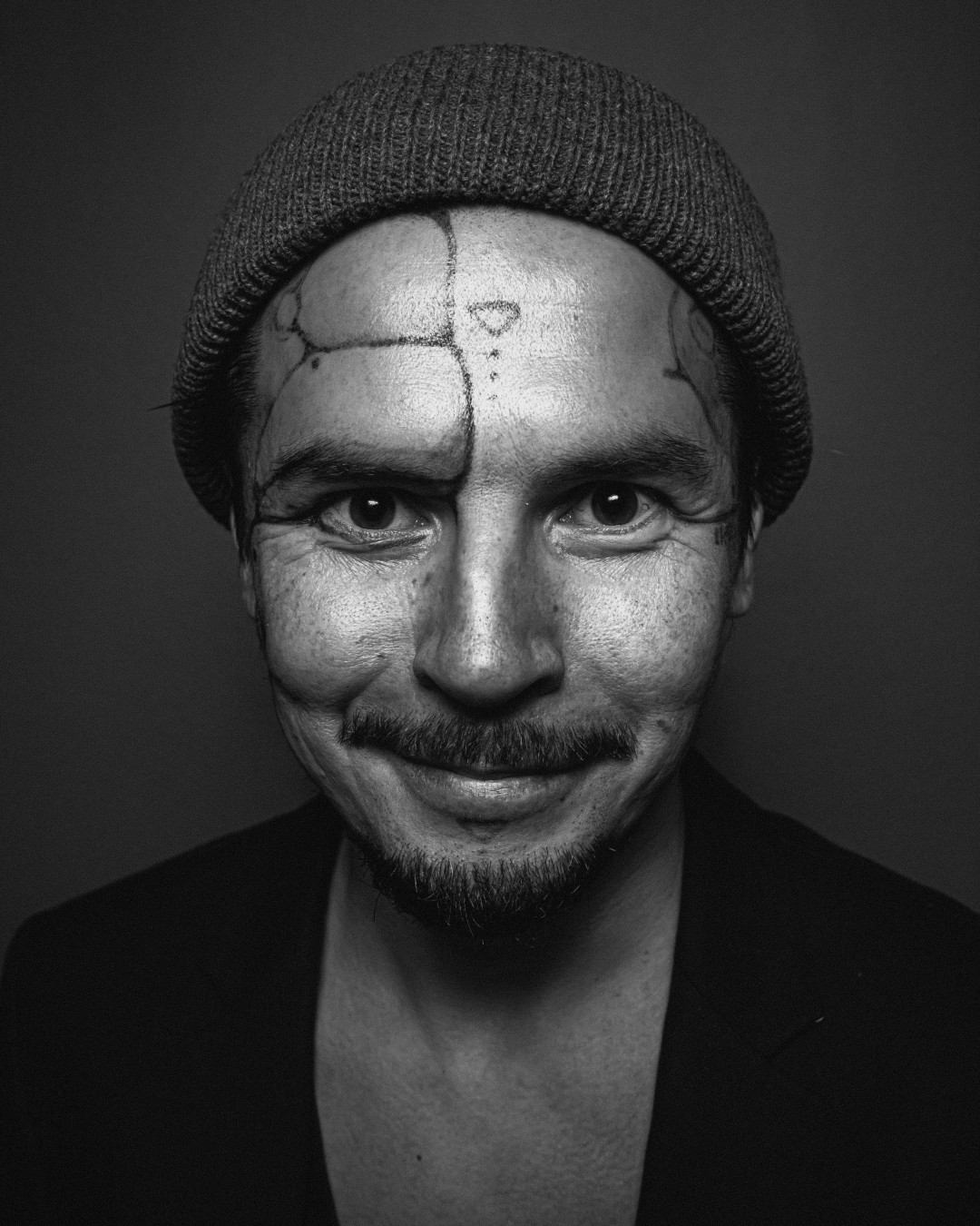 художник Степан Шоболов