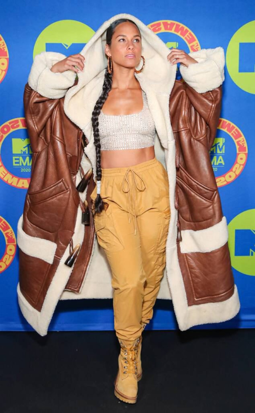 Алиша Киз в Moschino