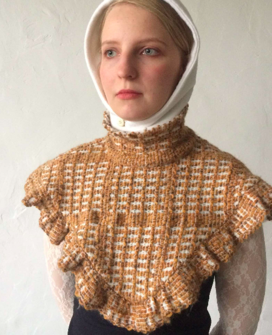 Шарф-воротник Рolyhedron, 70 €