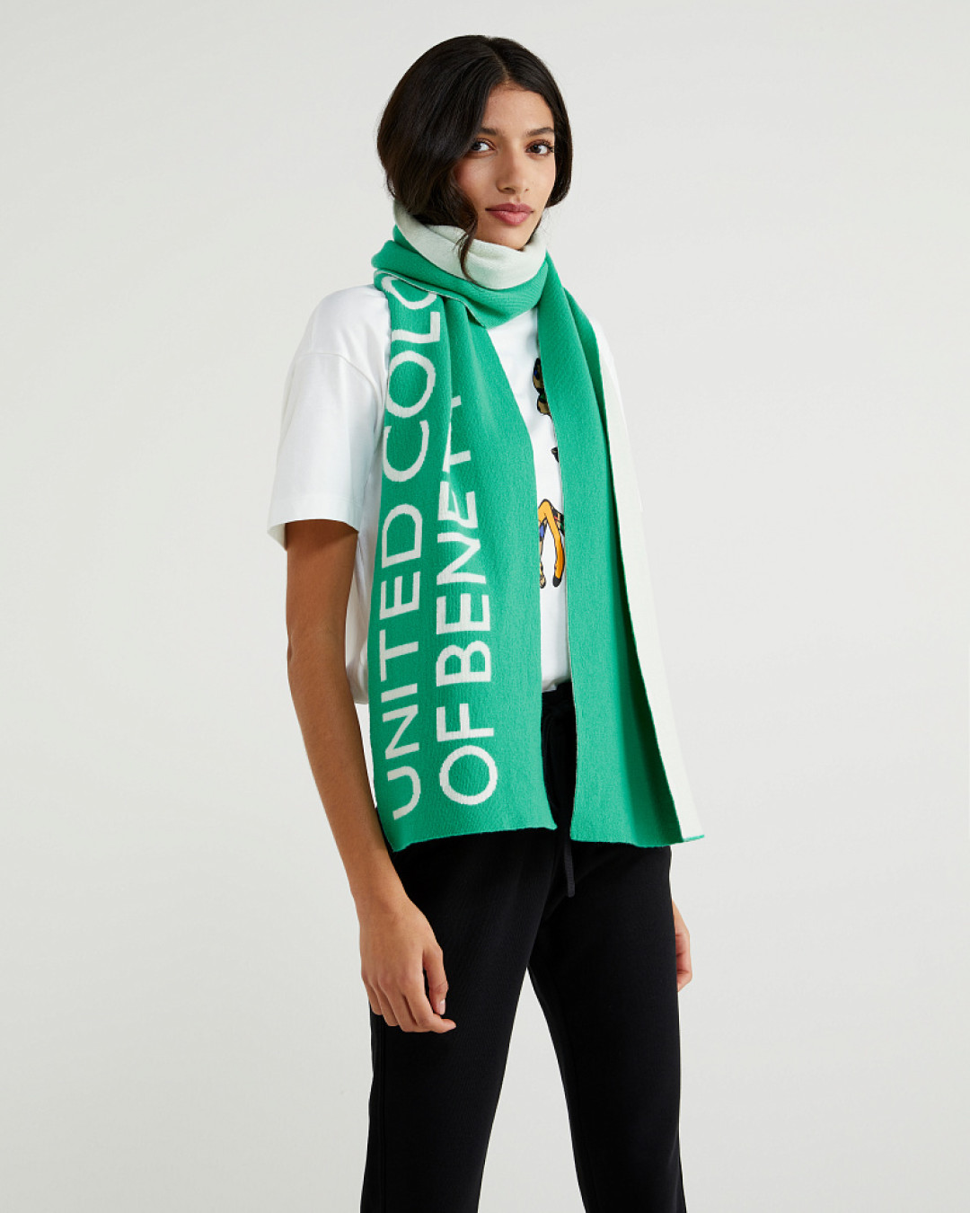 Шарф United Colors of Benetton, Невский пр., 56, 4 999 руб.