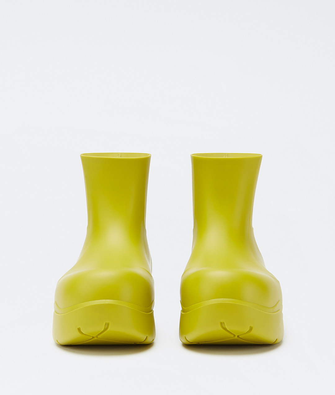 Резиновые ботинки Bottega Veneta, ДЛТ, ул. Большая Конюшенная, 21-23, 45 100 руб.