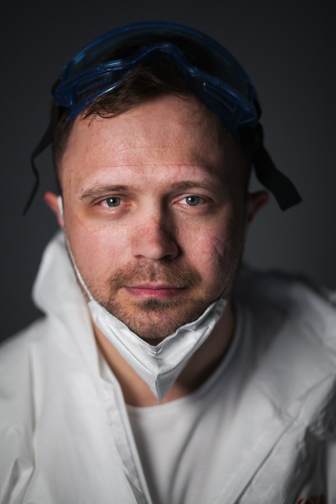 Вячеслав Лусников, фельдшер выездной бригады Станции скорой медицинской помощи. Фото из проекта «Красная зона».