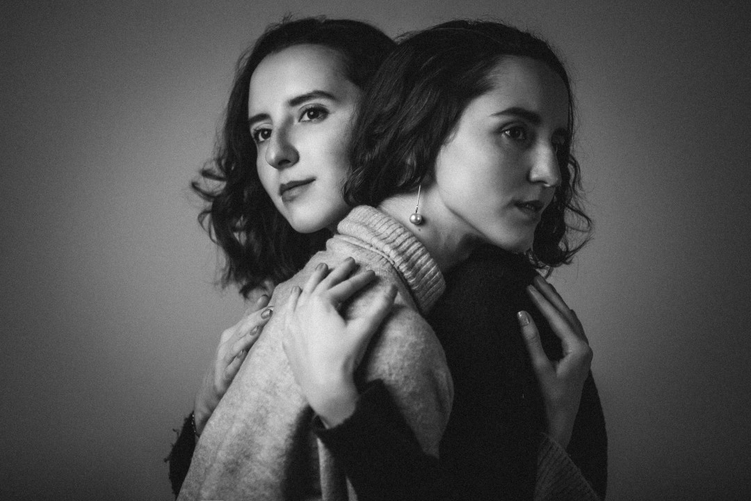 Фото из проекта «Я/Мы близнецы».