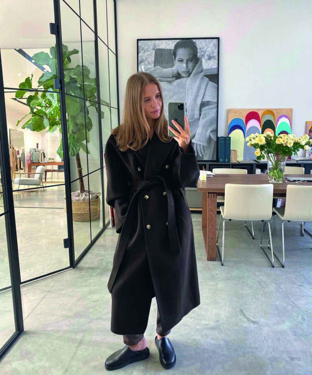 Двубортное пальто на соосновательнице бренда 12Storeez Ирине Голомаздиной