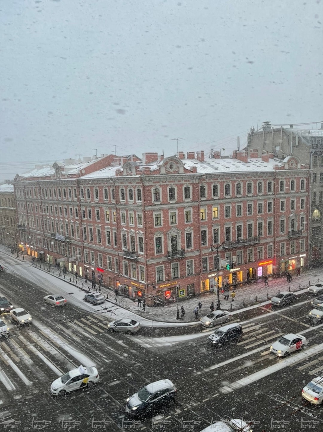 Метель в спб. Метель в Петербурге. Вьюга в Петербурге. Питер сегодня. Питер замело.