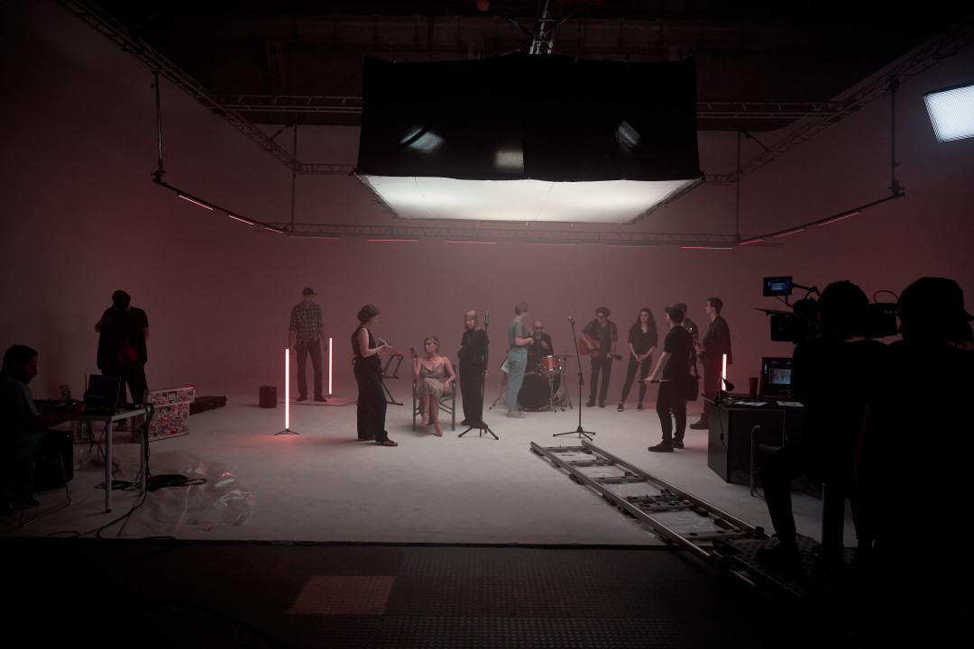 Официальный саундтрек к фильму исполнила группа «Каспий» ft. Нино Нинидзе