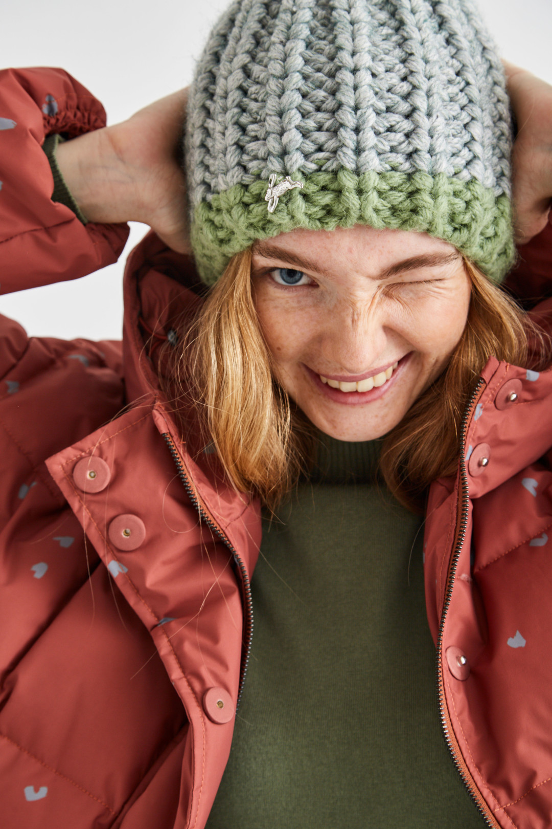 Пуховик с принтом на спине, 21 999 руб.