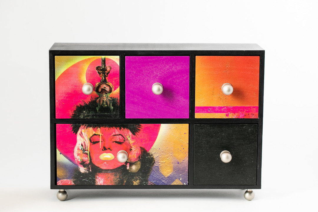Мини-комод Marilyn from the Series «Russian Crusades», Егор Богачев, 4900 руб.