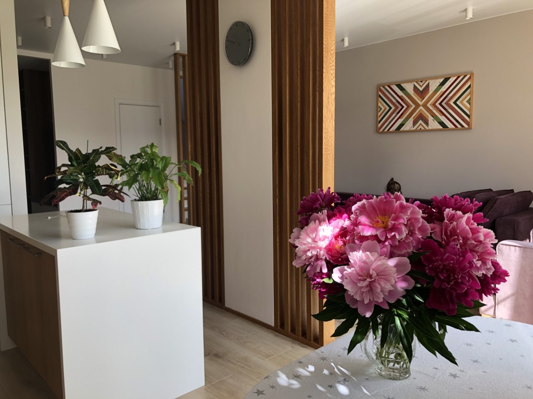 Потолочные, настенные и реечные перегородки в цвете «Дуб коньяк»