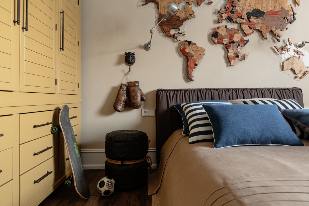 Обои старейшей американской фабрики мира (1895 год) York Wallcoverings. Коллекцию Magnolia Home создала дизайнер- декоратор Джоанна Гейнс (M-Studio