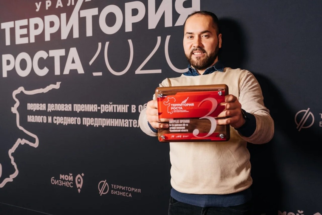 на 3-й строчке рейтинга - горнолыжный курорт «Солнечная долина», лидер категории "Внутренний туризм"