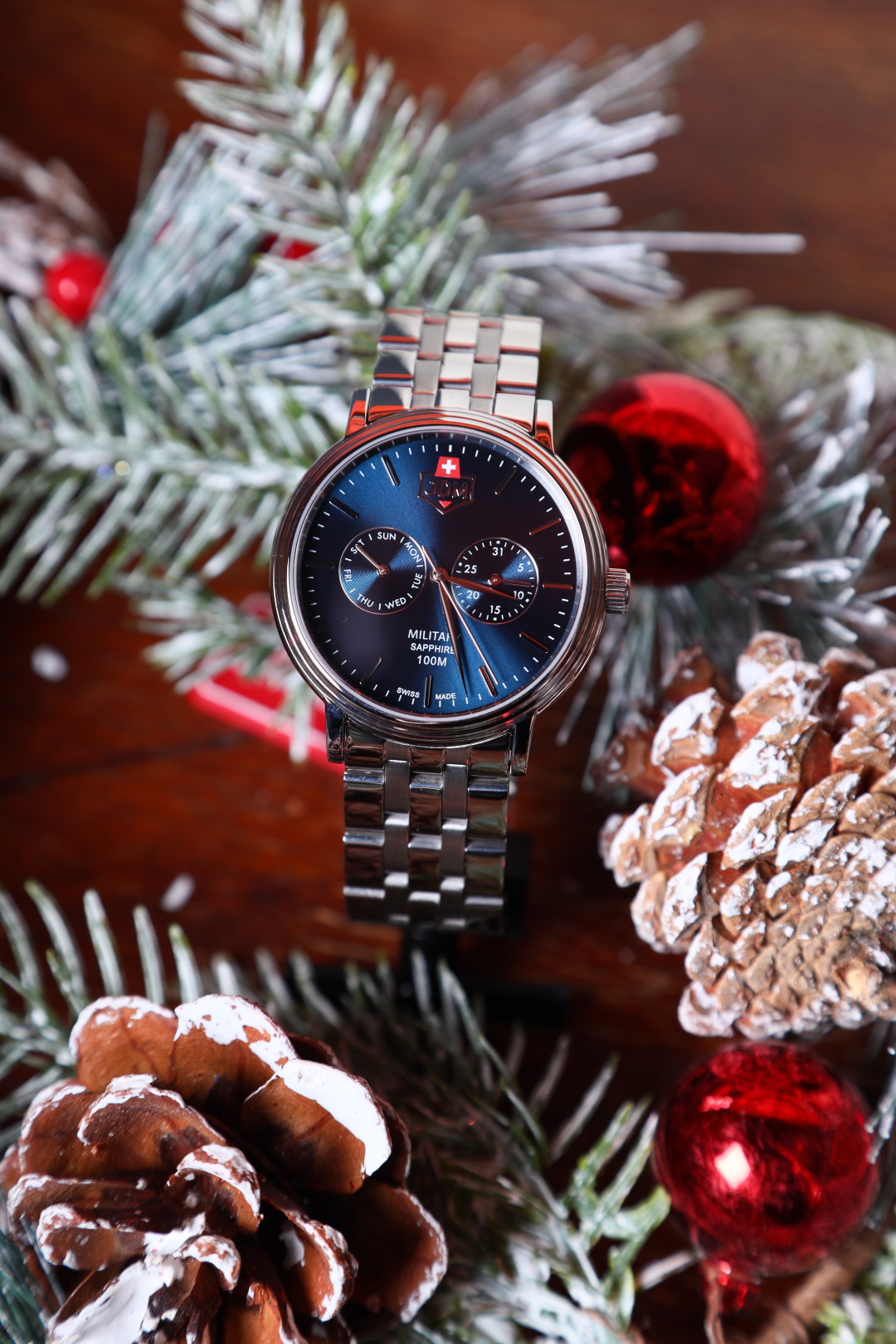 Часы Jacques du Manoir, 19 900 рублей