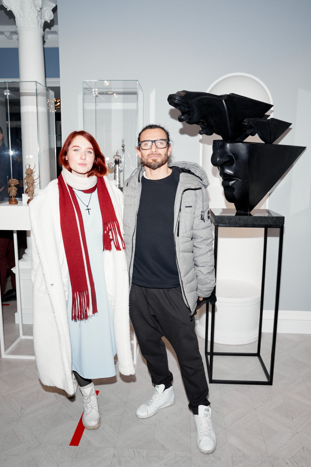 Сергей Кондрашкин (скульптор, график) со спутницей