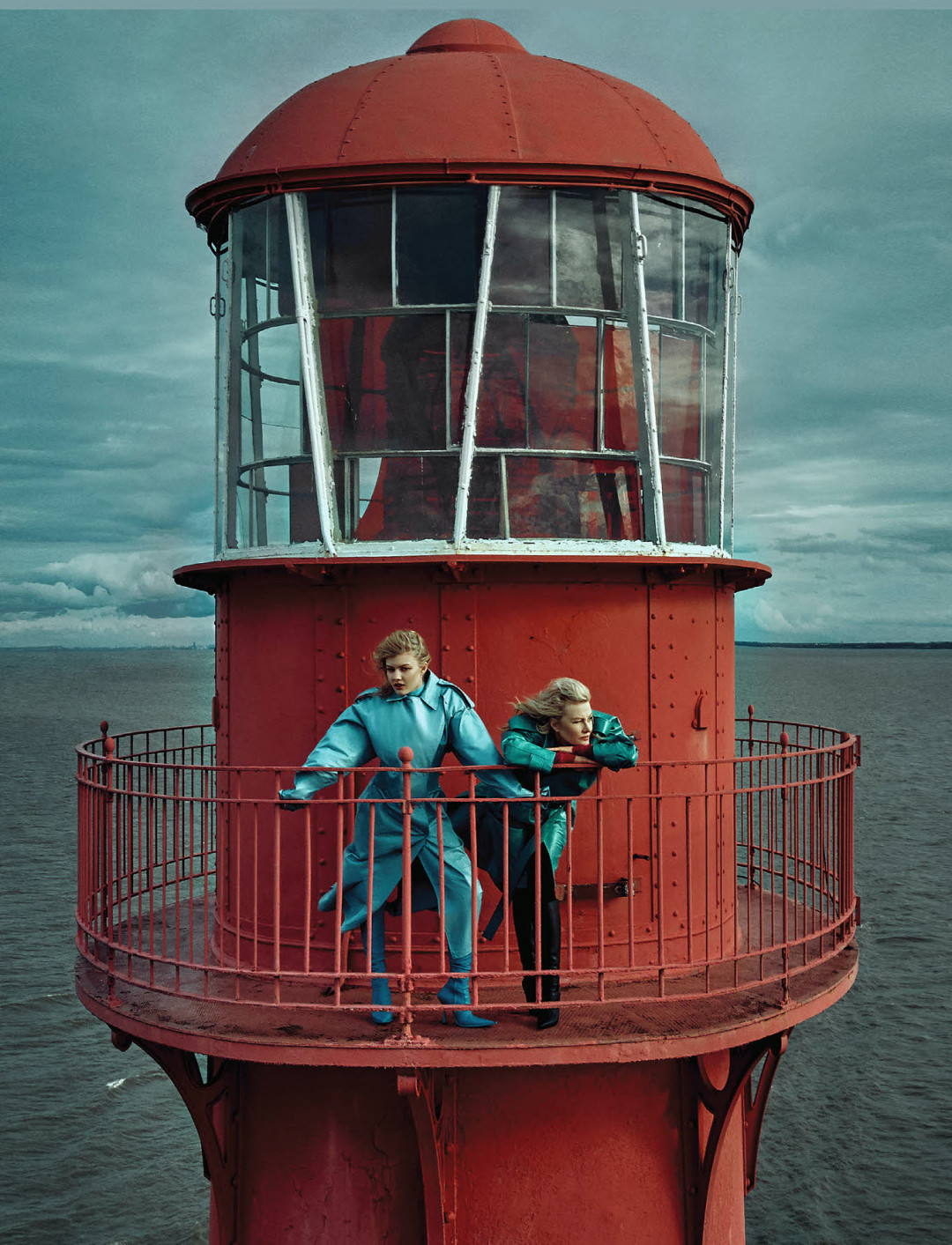 Рената Литвинова и Ульяна Добровская, октябрь 2020, фотограф: Абдула Артуев