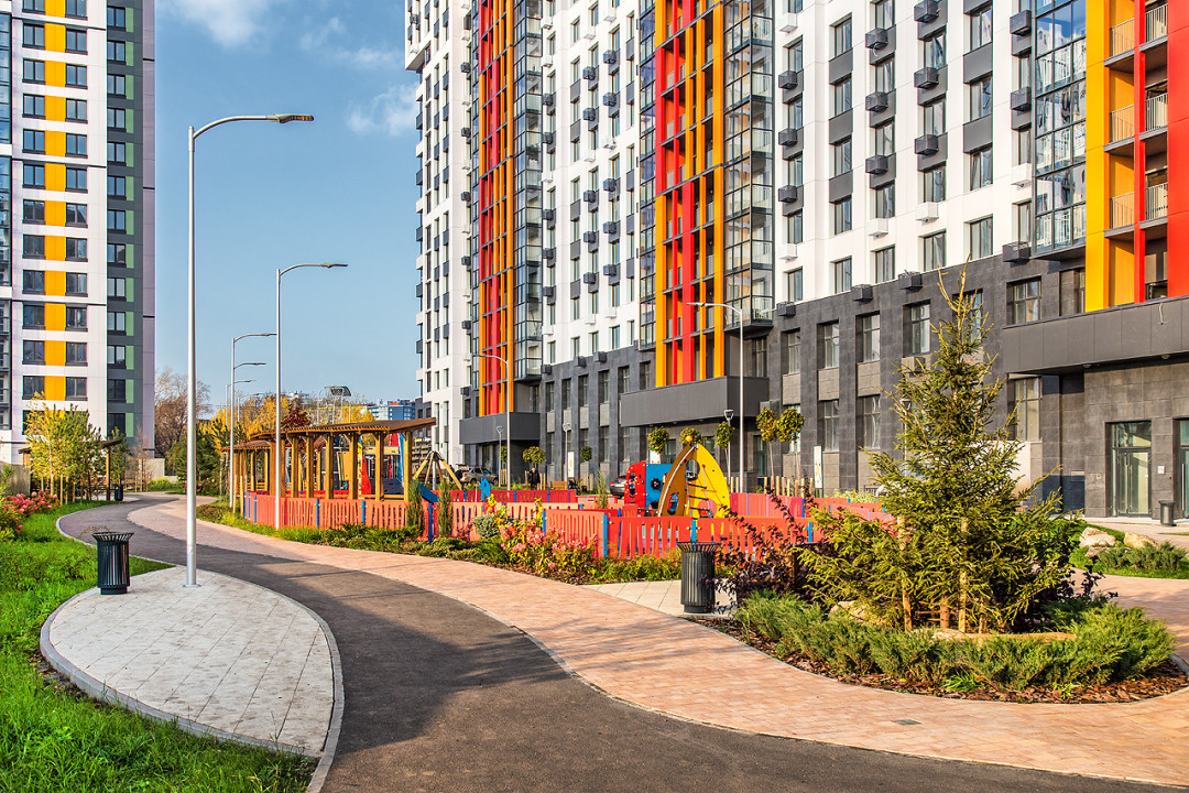 Двор «Квартала Энтузиастов»