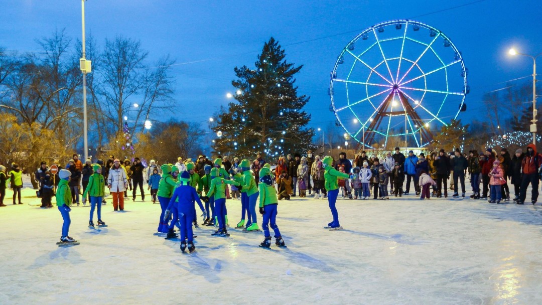 Название острова, Вечером светится разными цветами - Picture of Konny Island, Ir
