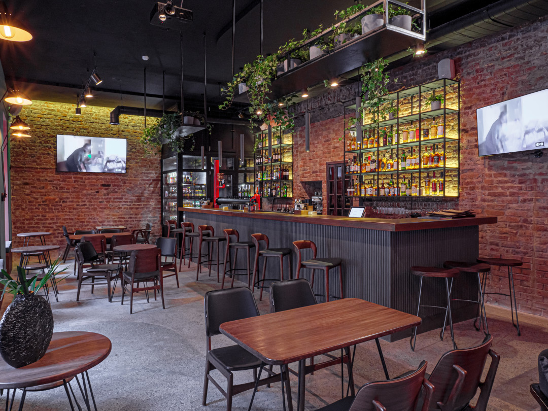 Гастробар июль. БРИК бар СПБ. Loft Bar Brick СПБ. БРИК бар Конюшенная 2в. Санкт-Петербург, ул. Жуковского, 7-9.