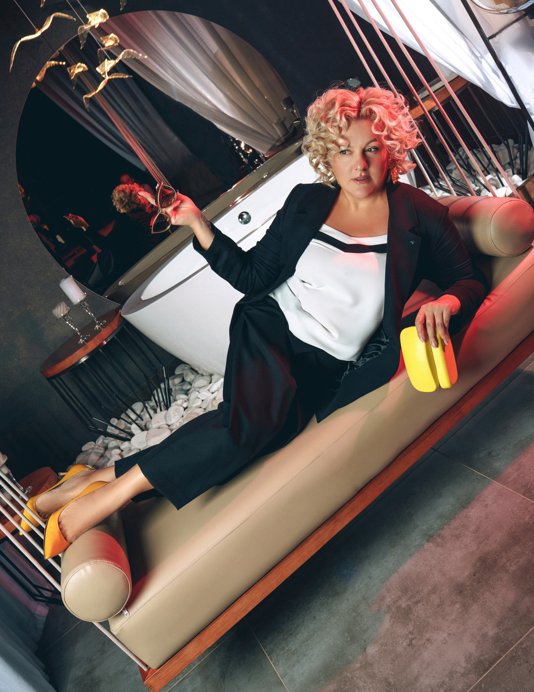 Лена Кекшина арт-директор Art Play Я думаю, что каждая женщина имеет право на творчество и самовыражение. Неважно, в искусстве или в бизнесе. Нам в