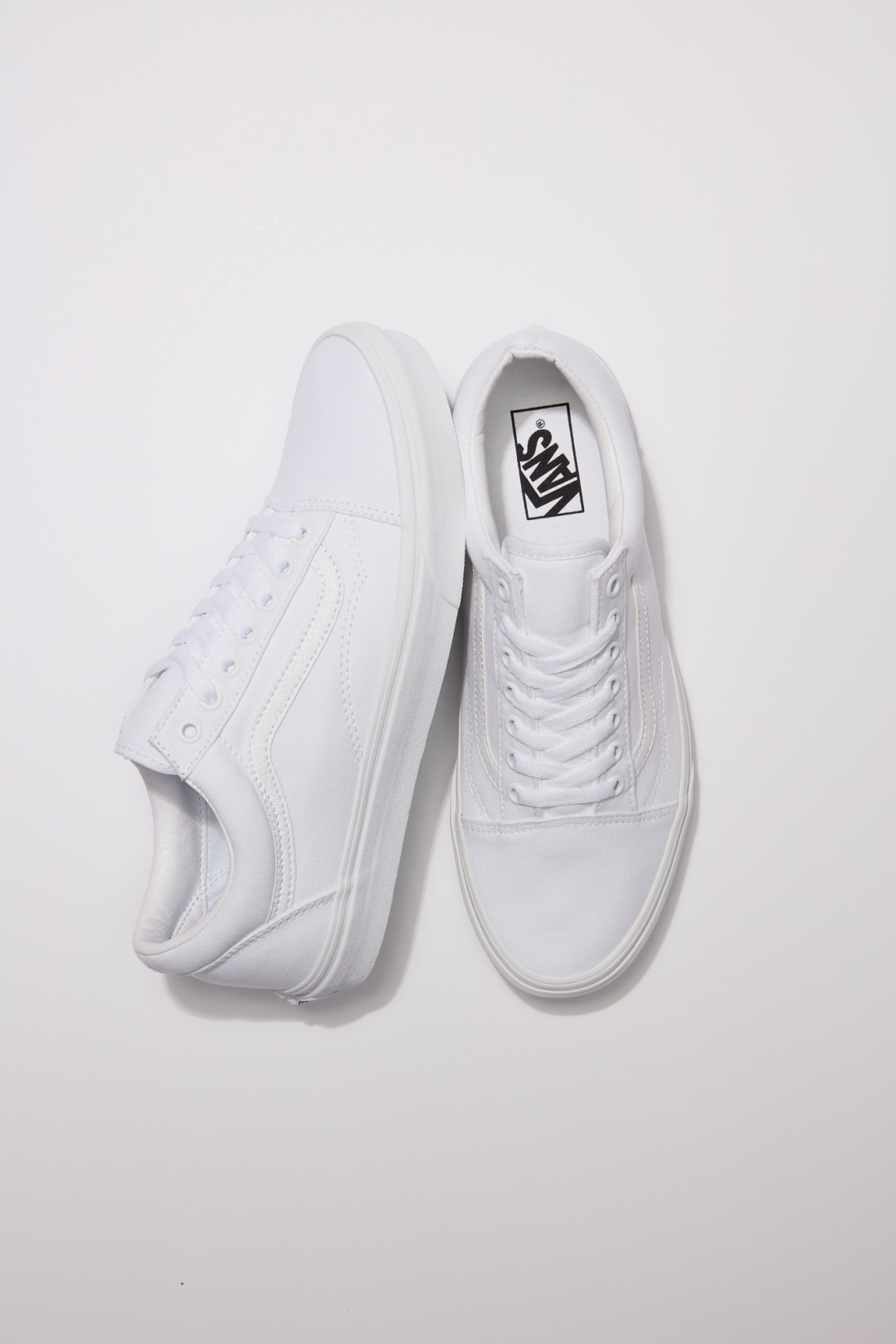 Кеды Vans Old Skool True White, «Галерея», Лиговский пр., 30а, 5 270 руб.