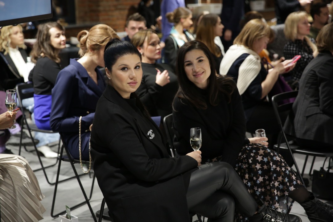 Сабина Качкаева, Елена Сентюрина