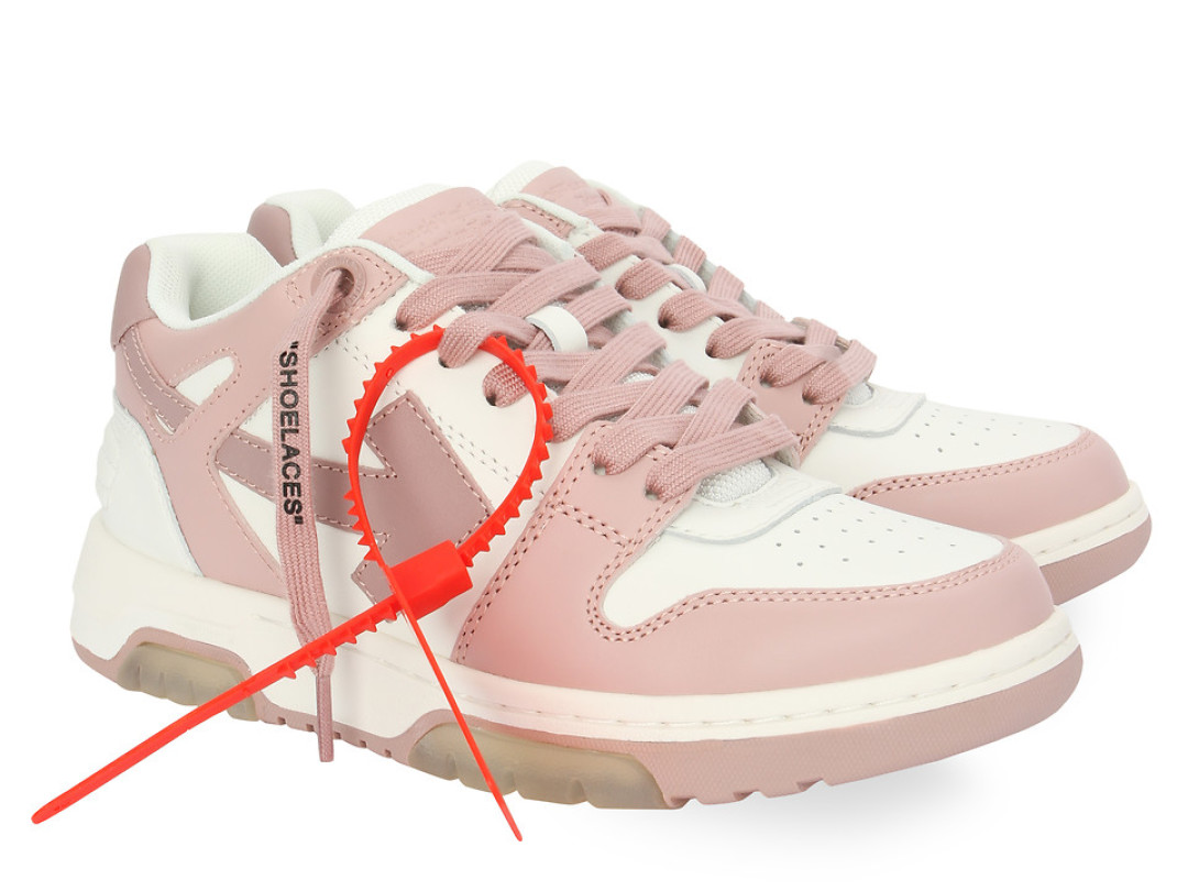 Кроссовки Off-White, Babochka, Невский пр., 153, 43 700 руб.