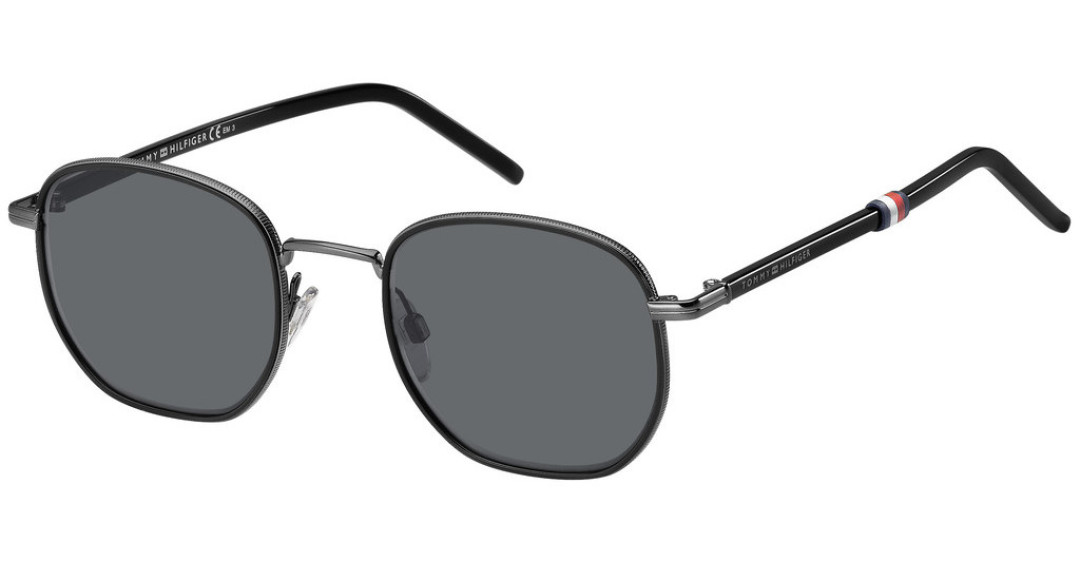 Tommy Hilfiger, 13 990 ₽
