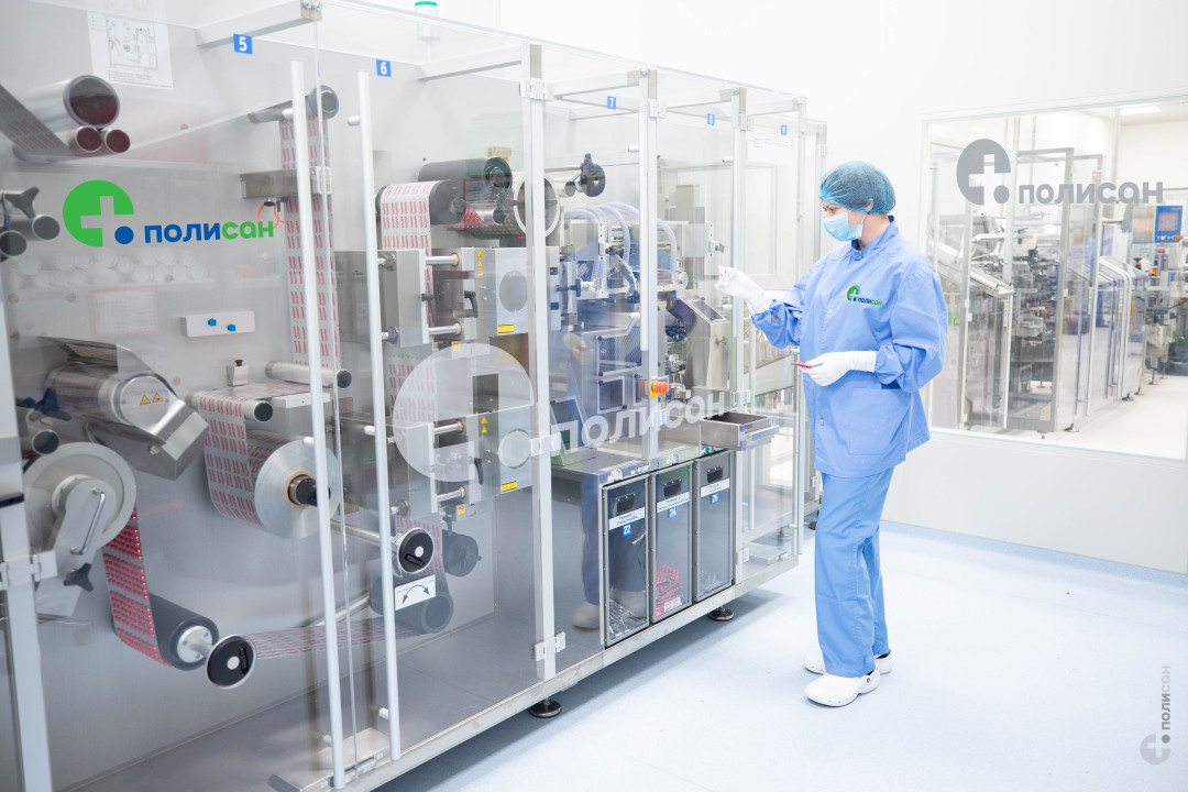 Производство лекарственных препаратов на заводе «Полисан» в Петербурге.