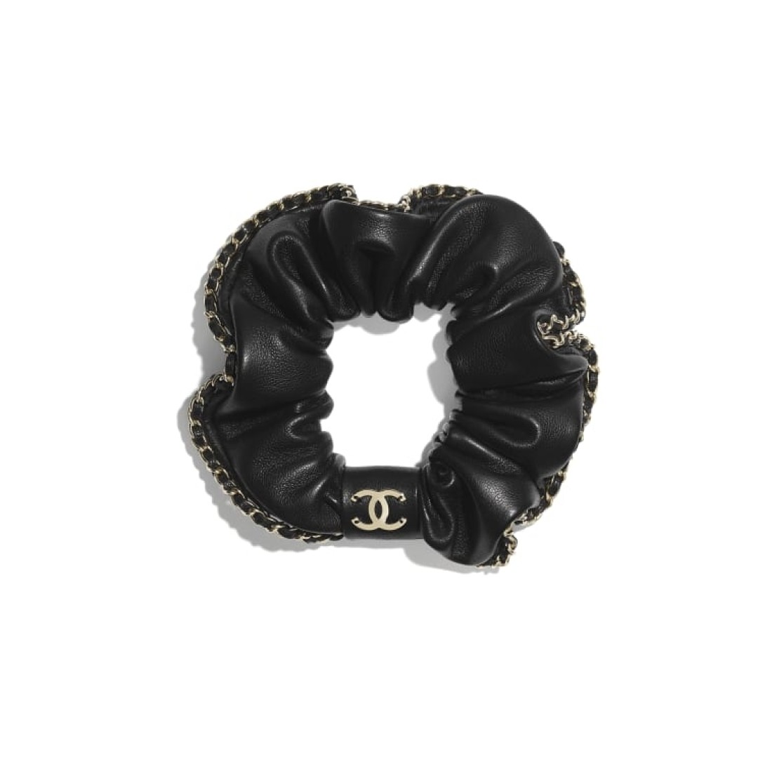 Chanel, Невский пр., 152, 44 400 руб.