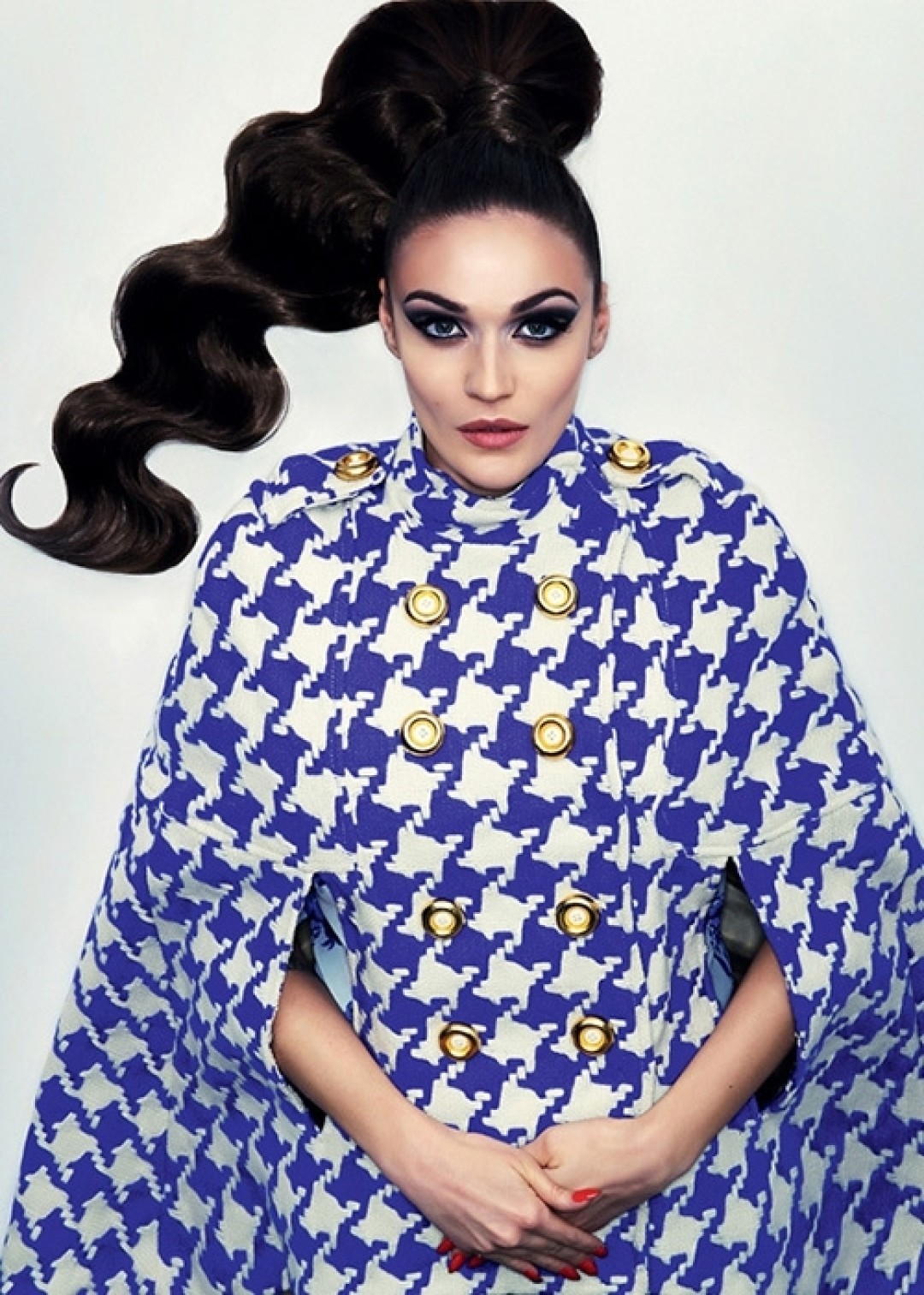 2013 год: Алена Водонаева в кейпе Vipers